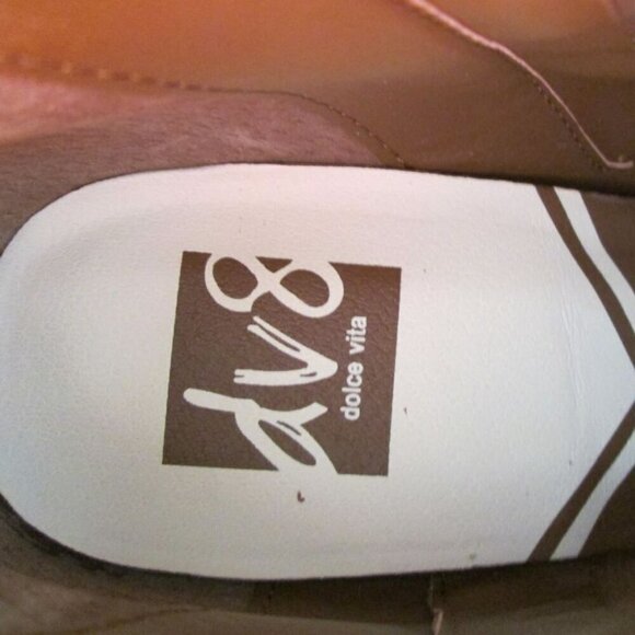 NWOT DV8 Dolce Vita Jace Brown Faux Suede Ankle Bootie -7M - Picture 5 of 13